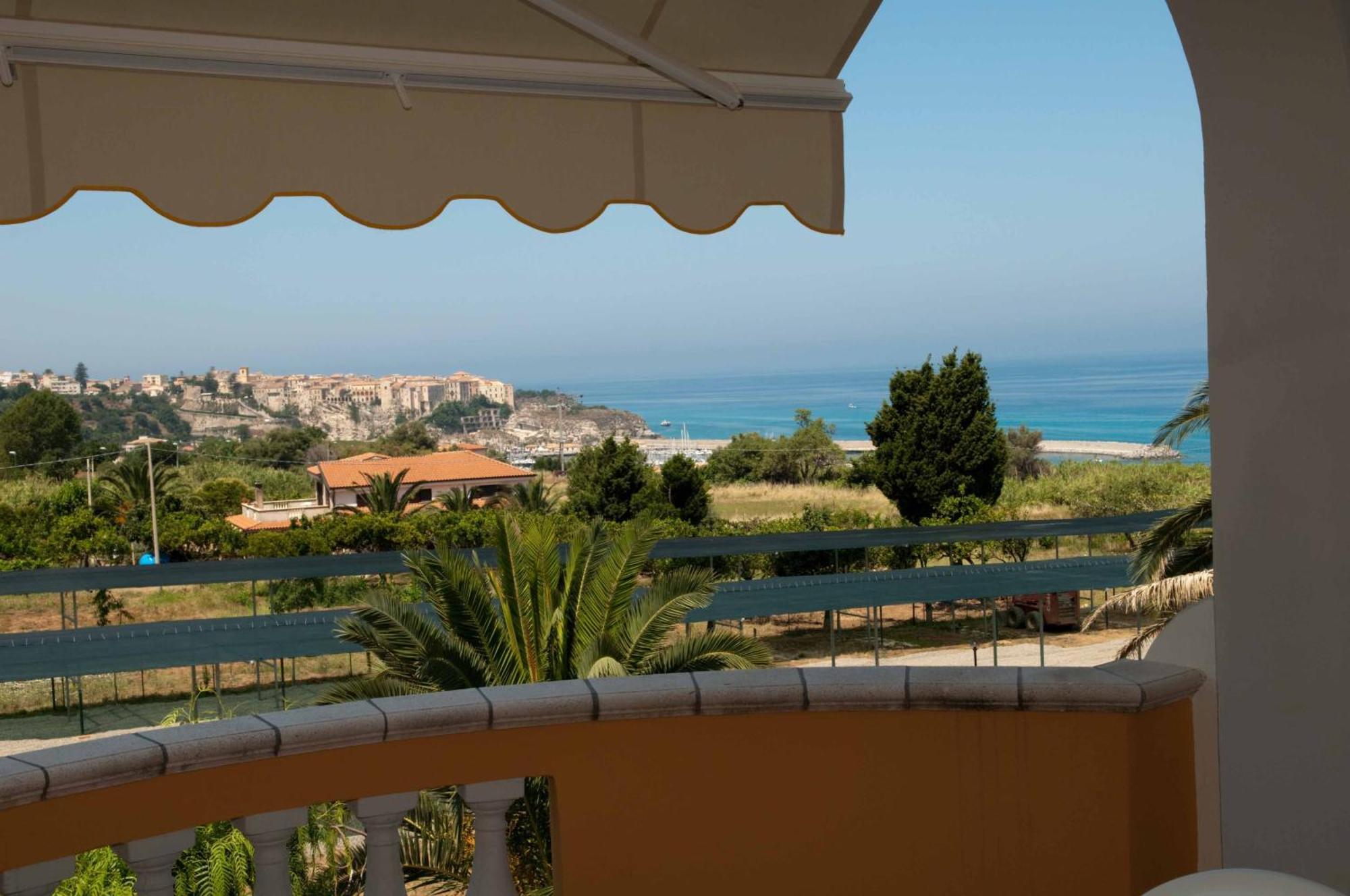 Residence Porto Ulisse Parghelia Εξωτερικό φωτογραφία