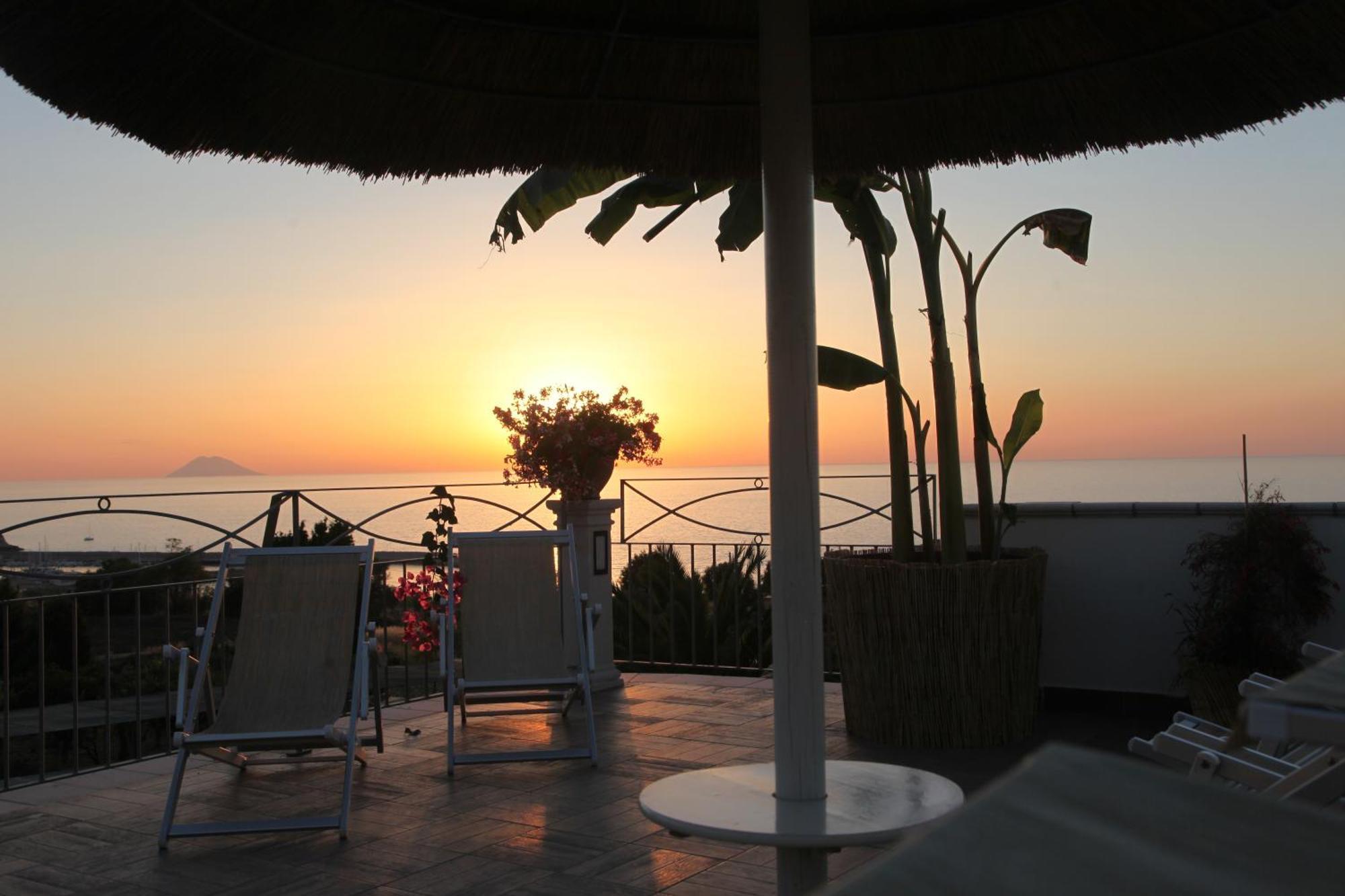 Residence Porto Ulisse Parghelia Εξωτερικό φωτογραφία